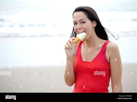 Muschi Lecken Am Strand Porn Videos